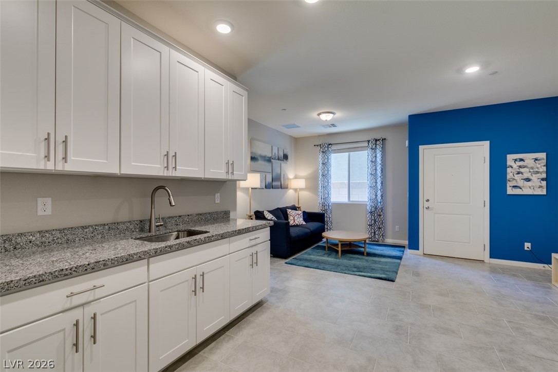 4049 Fossatello Avenue