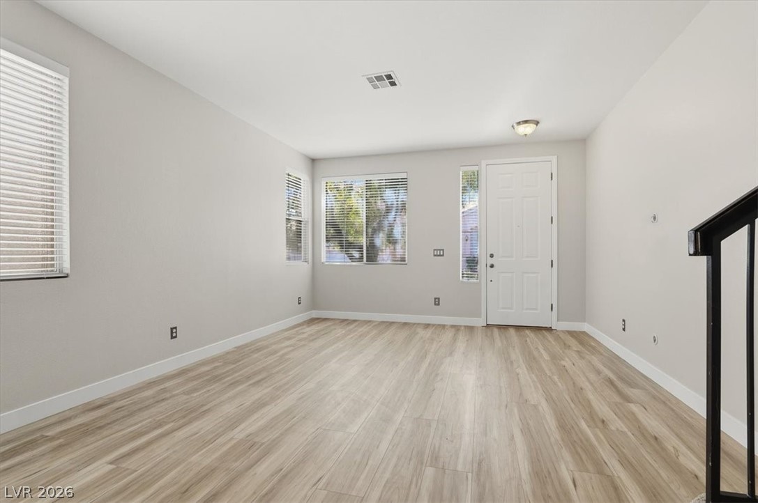 10408 Sloping Hill Avenue