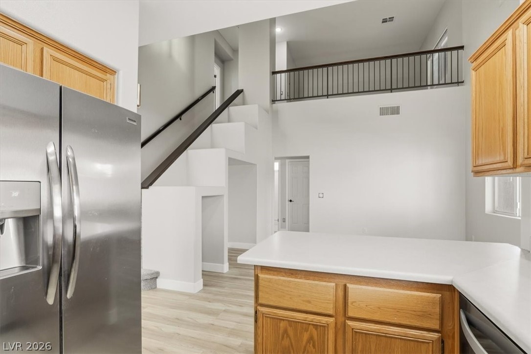 10408 Sloping Hill Avenue