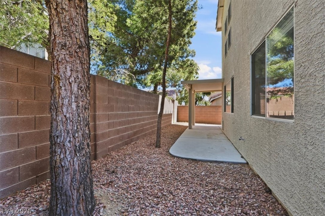 10408 Sloping Hill Avenue
