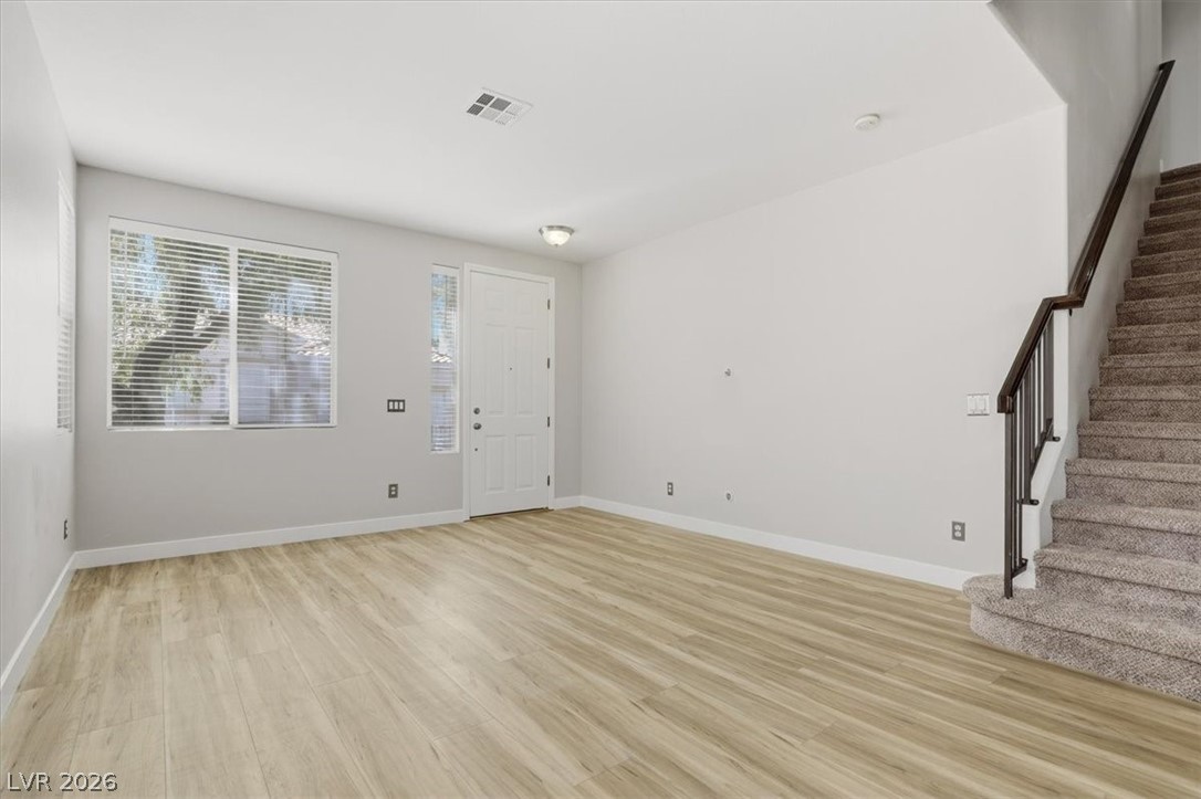 10408 Sloping Hill Avenue
