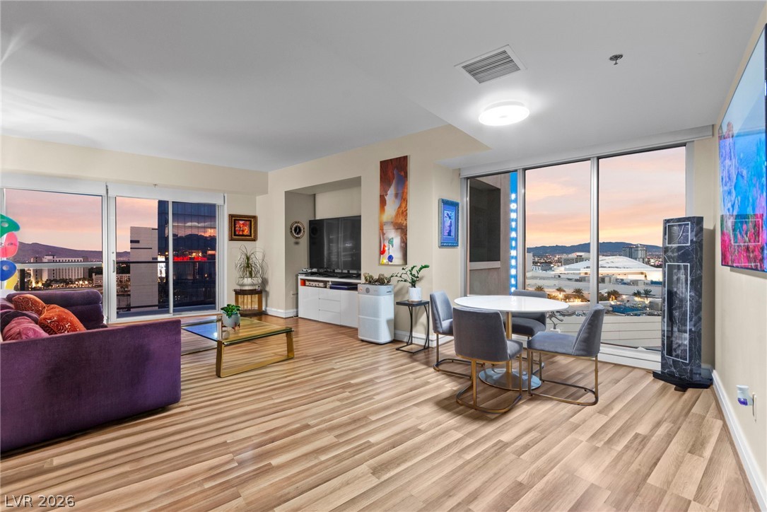 2700 Las Vegas Boulevard 1408