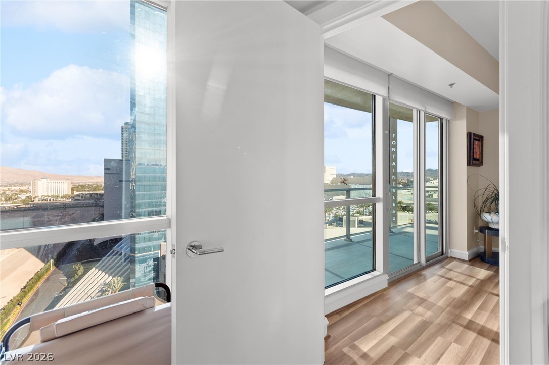 2700 Las Vegas Boulevard 1408