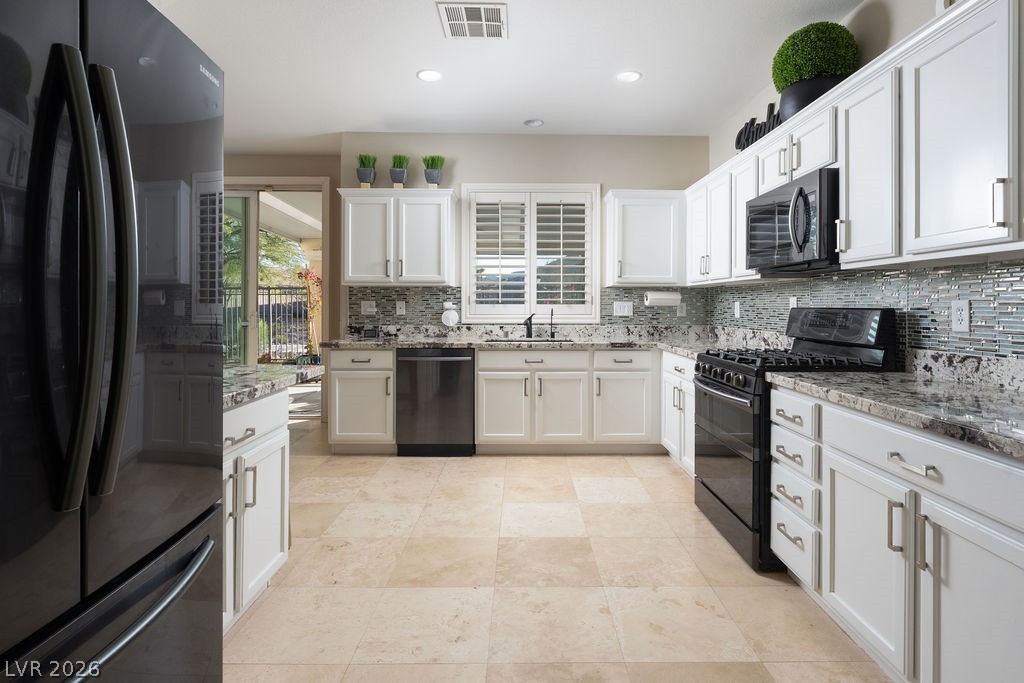 2767 Lochleven Way