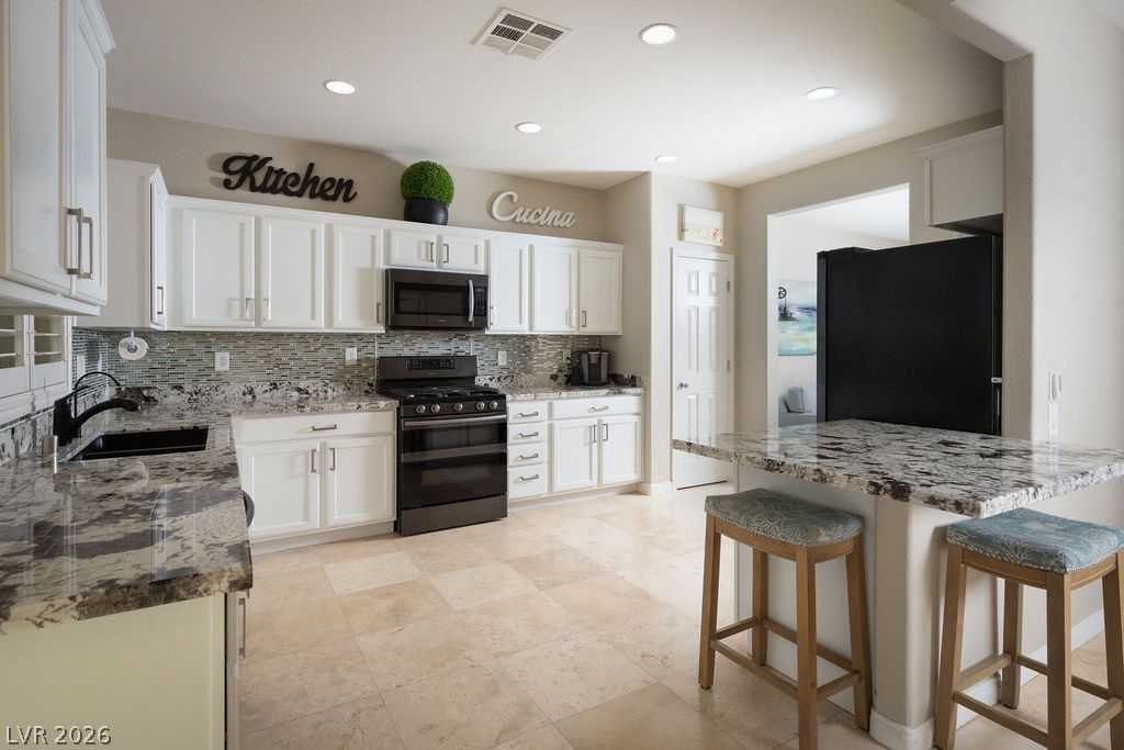 2767 Lochleven Way