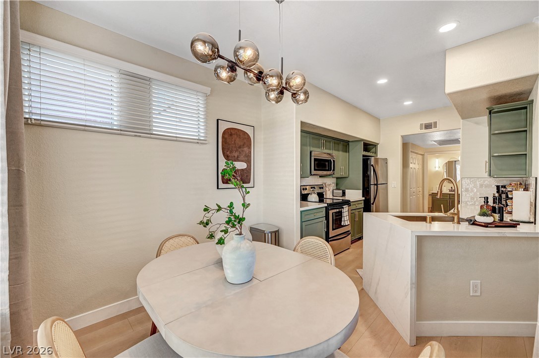 4400 South Jones Boulevard 2009