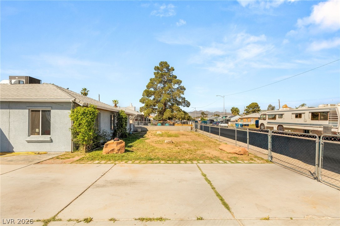 4207 Fulton Place