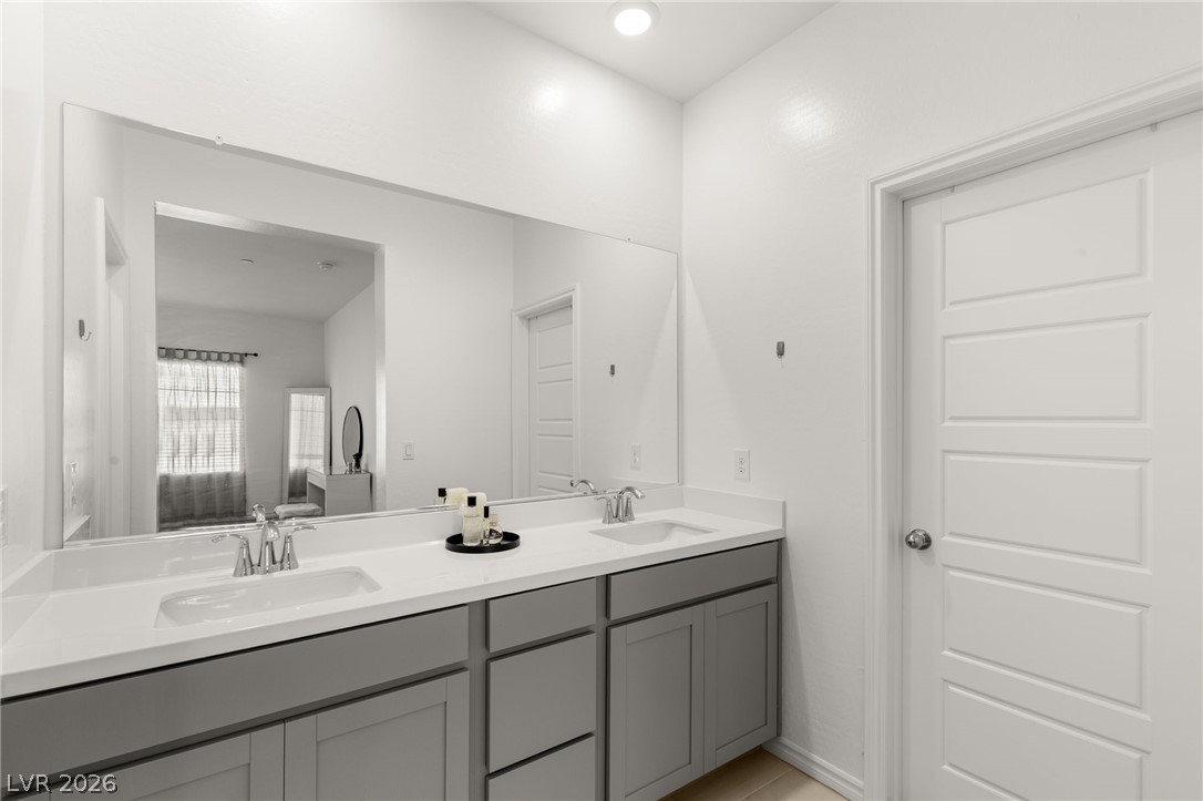 600 North Carriage Hill Drive 2156