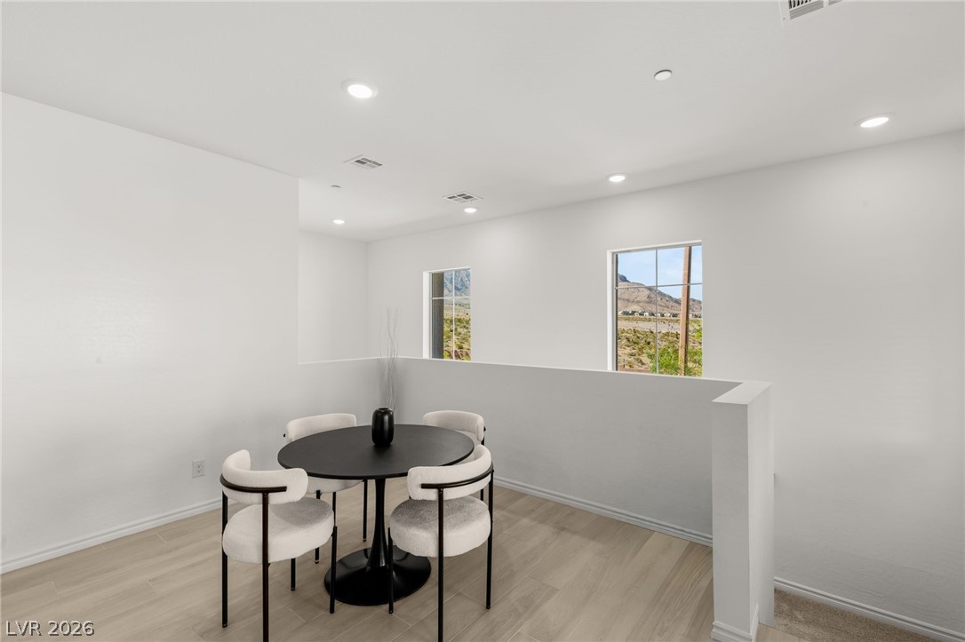 600 North Carriage Hill Drive 2156