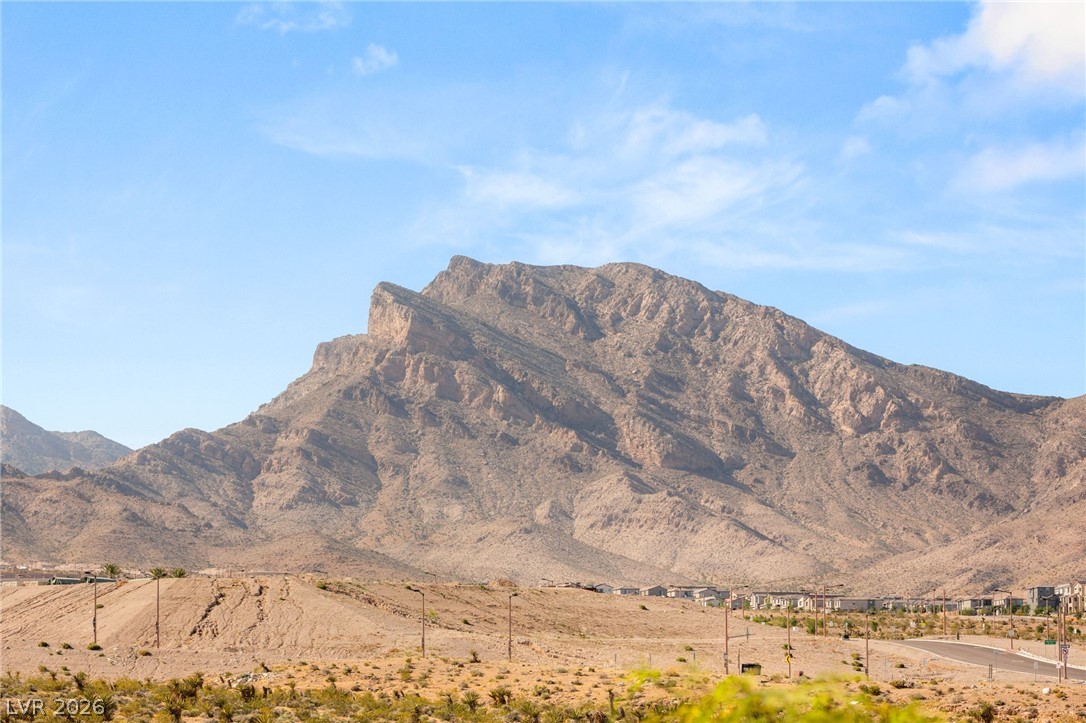 600 North Carriage Hill Drive 2156