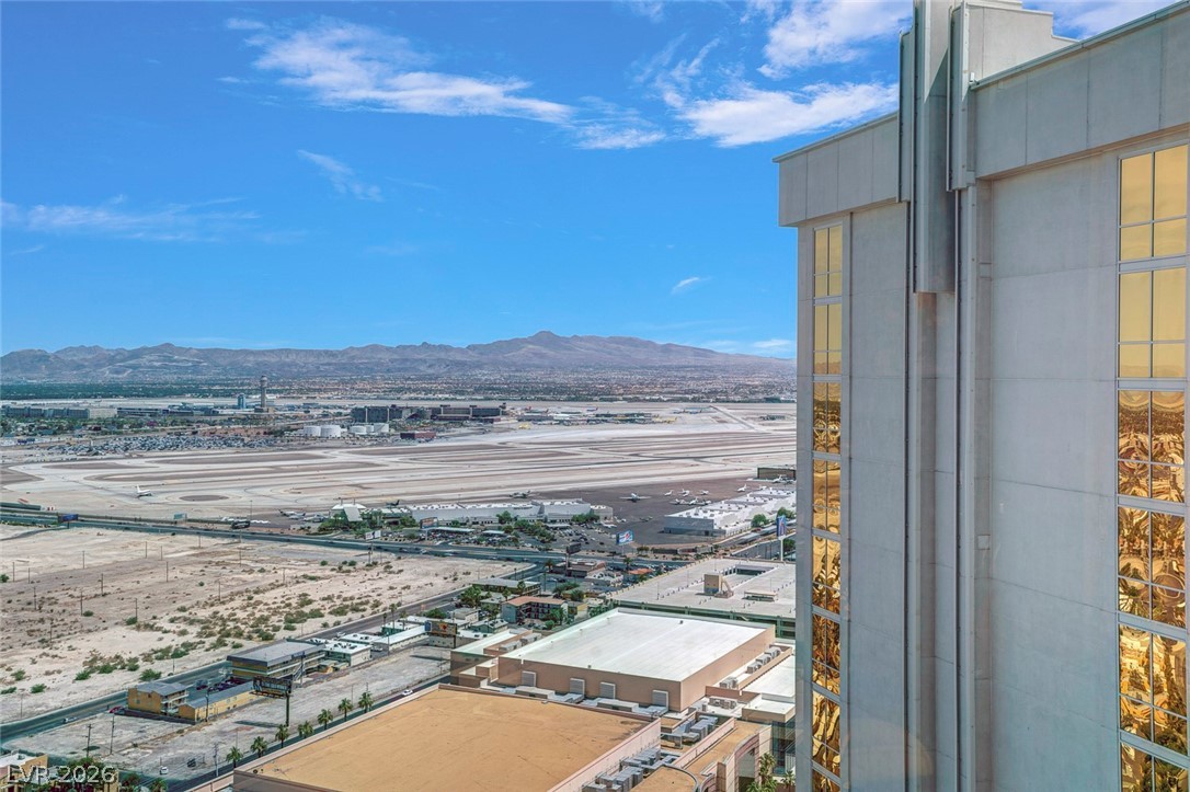 135 East Harmon Avenue 3704