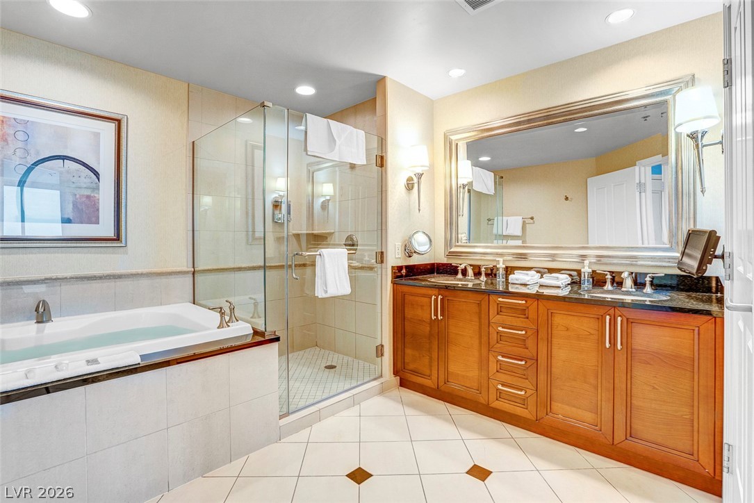 135 East Harmon Avenue 3704