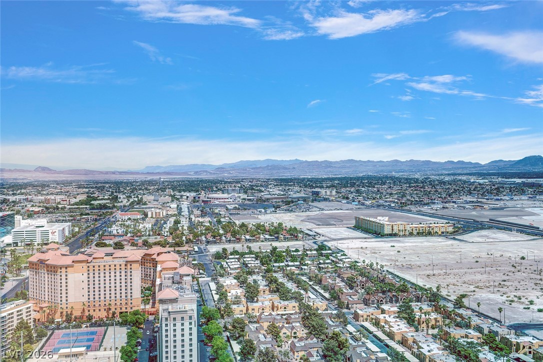 135 East Harmon Avenue 3704