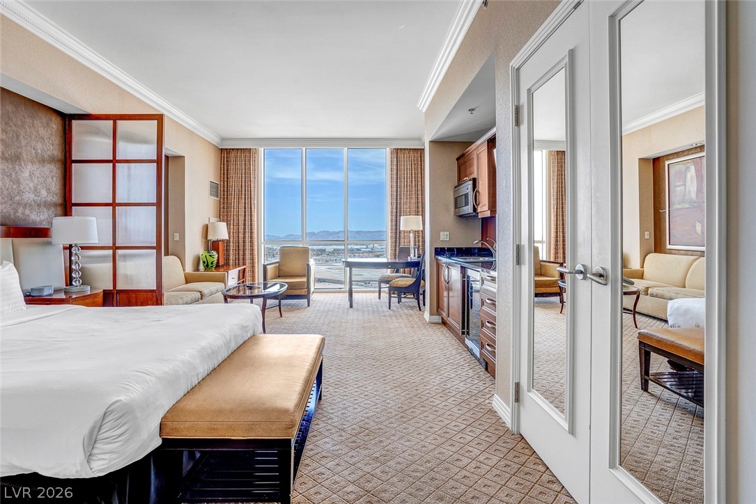 135 East Harmon Avenue 3704