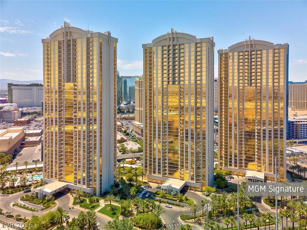 135 East Harmon Avenue 3704