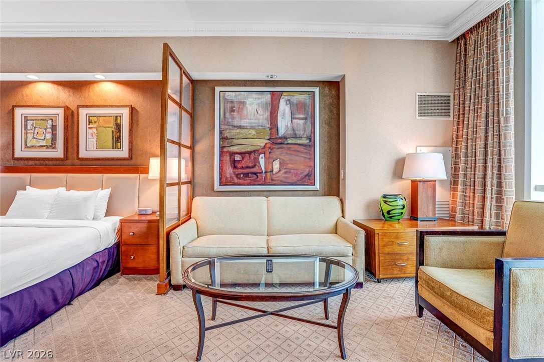 135 East Harmon Avenue 3704