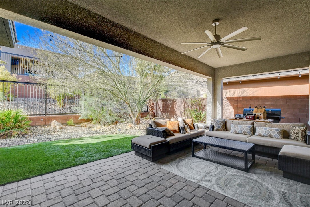 6803 Regency Crest Avenue