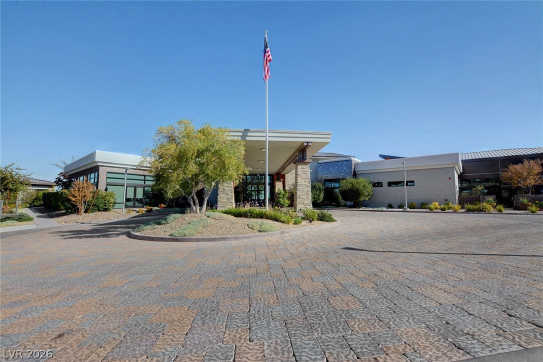 6803 Regency Crest Avenue