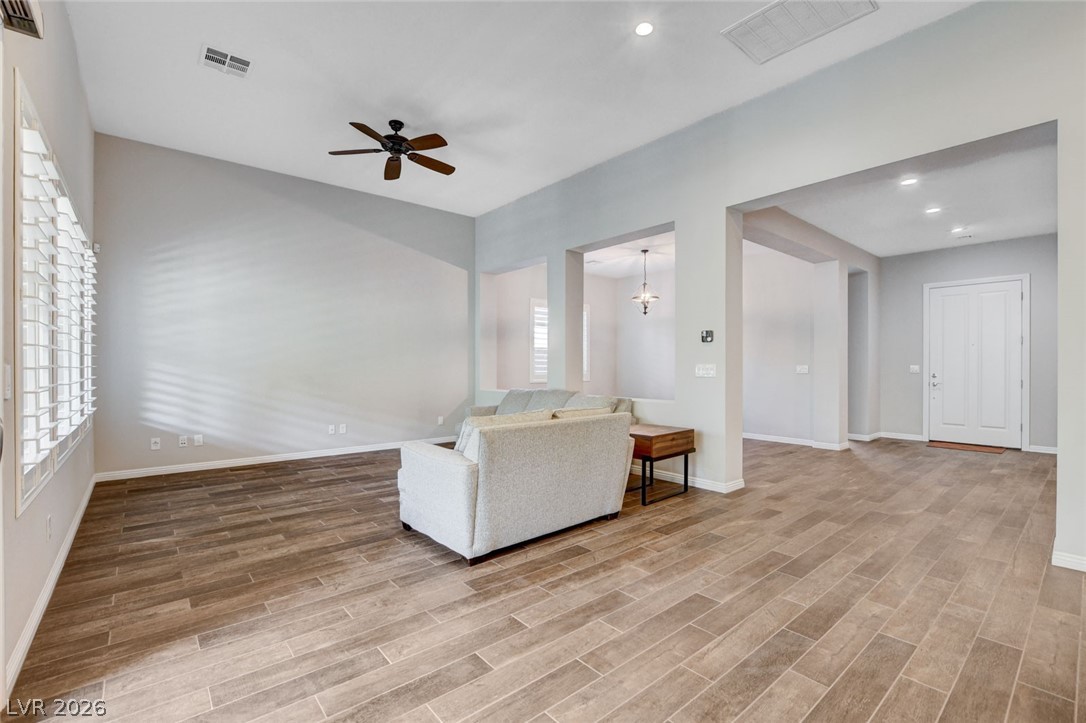 6803 Regency Crest Avenue