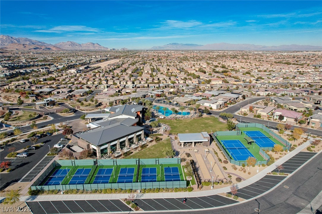 6803 Regency Crest Avenue