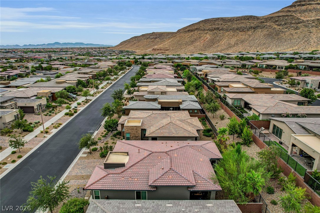 6803 Regency Crest Avenue