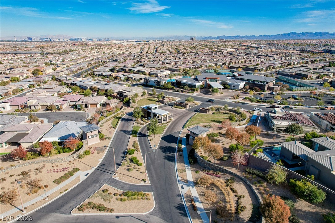 6803 Regency Crest Avenue