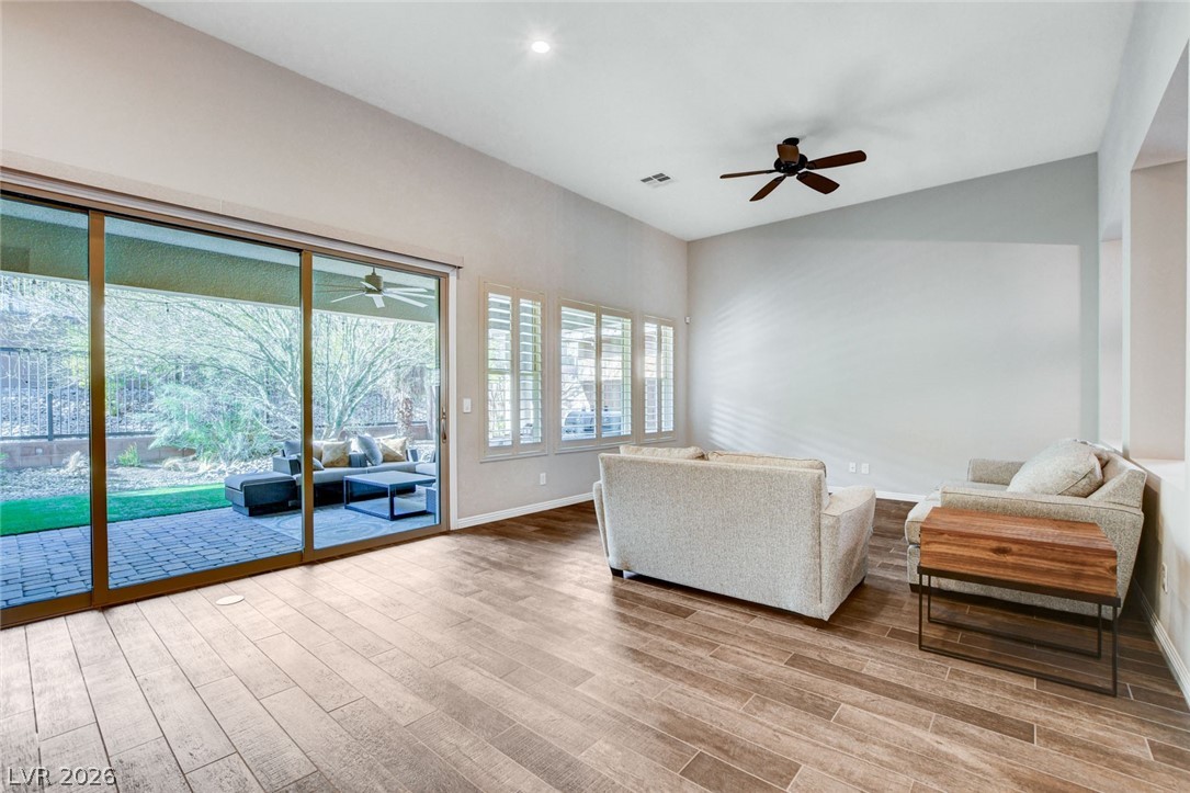 6803 Regency Crest Avenue