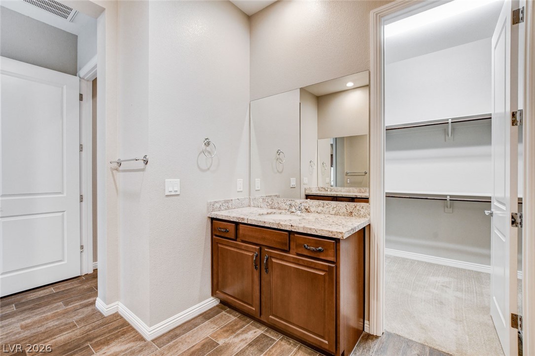 6803 Regency Crest Avenue