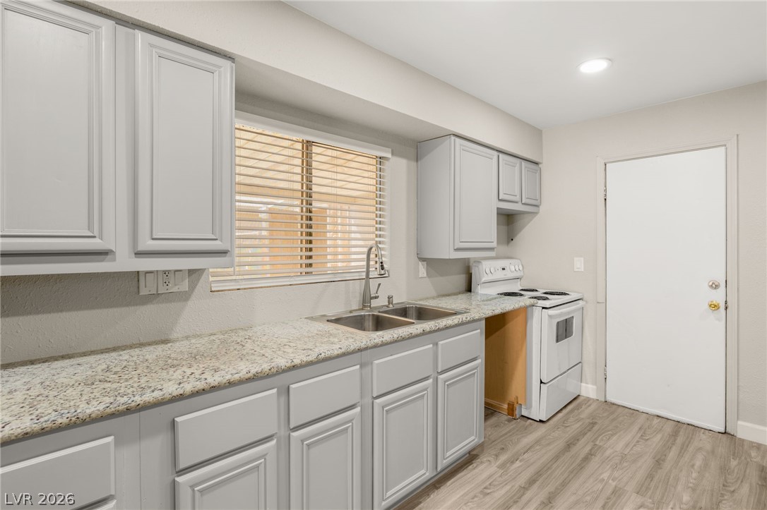 4364 Calimesa Street