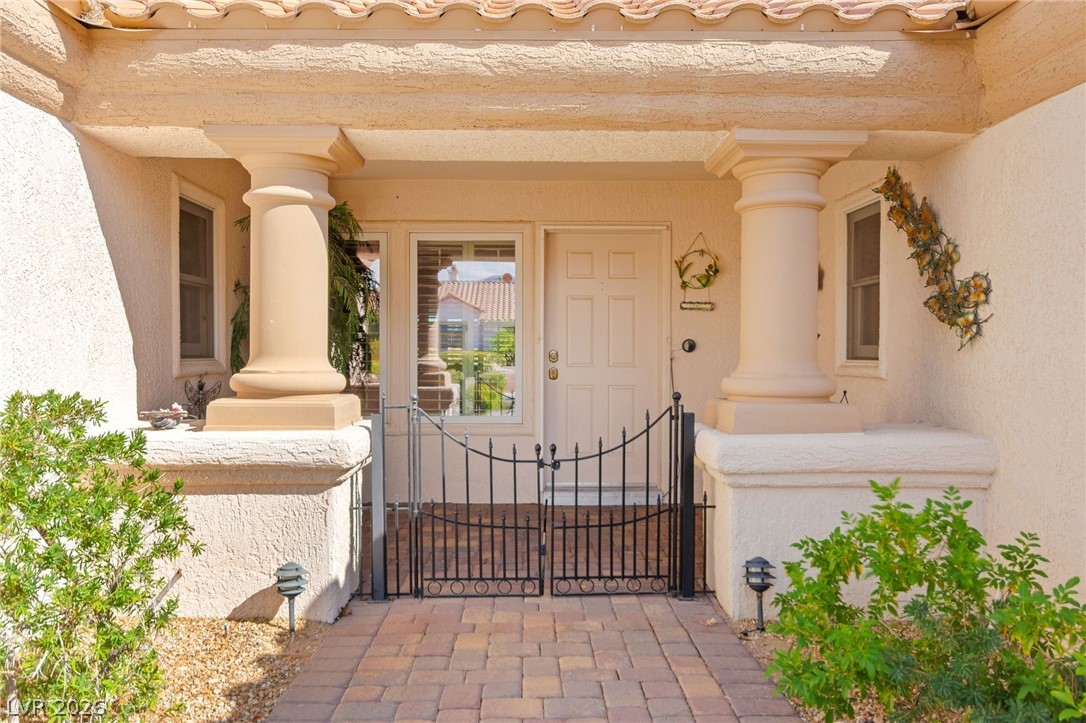 2712 Lotus Hill Drive