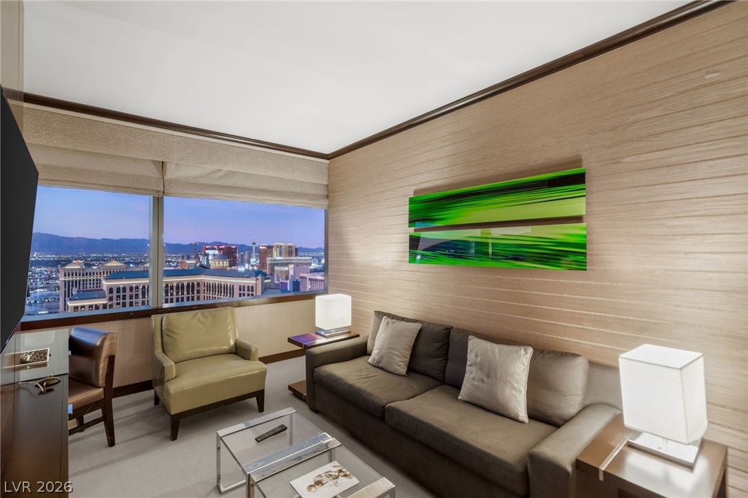 2600 West Harmon Avenue 50012