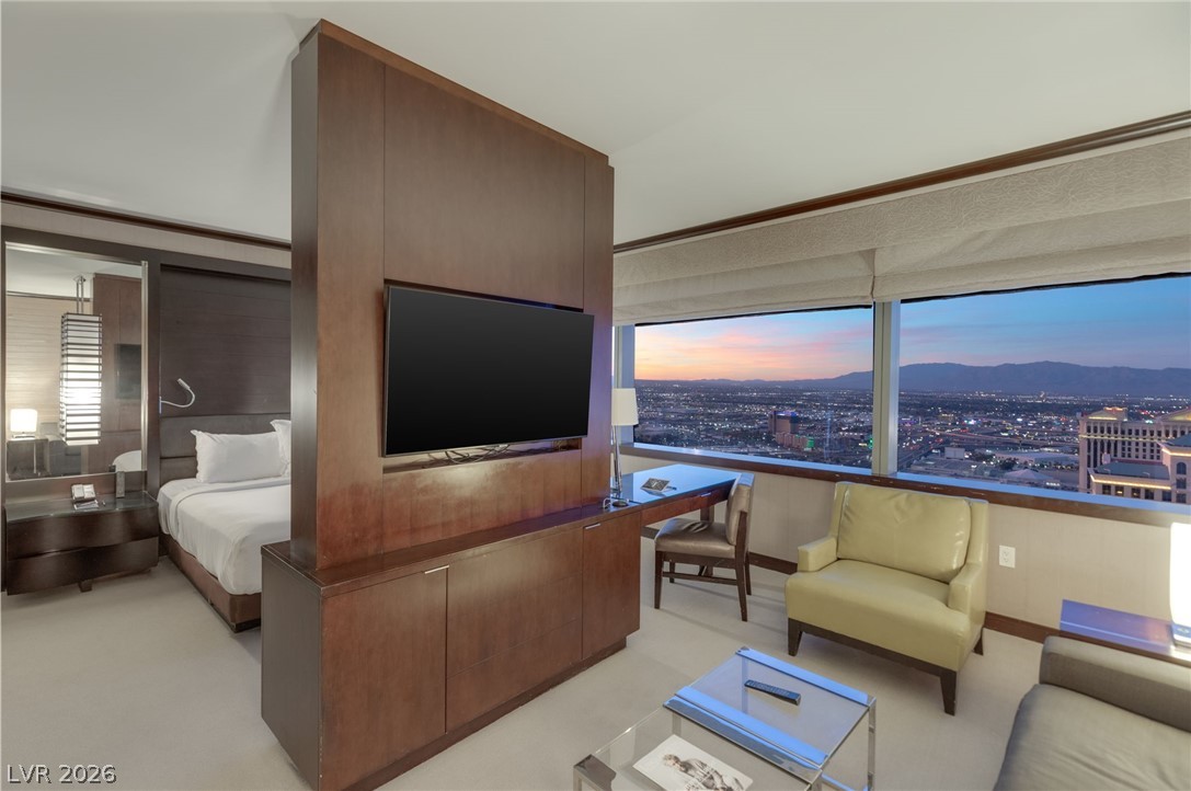 2600 West Harmon Avenue 50012