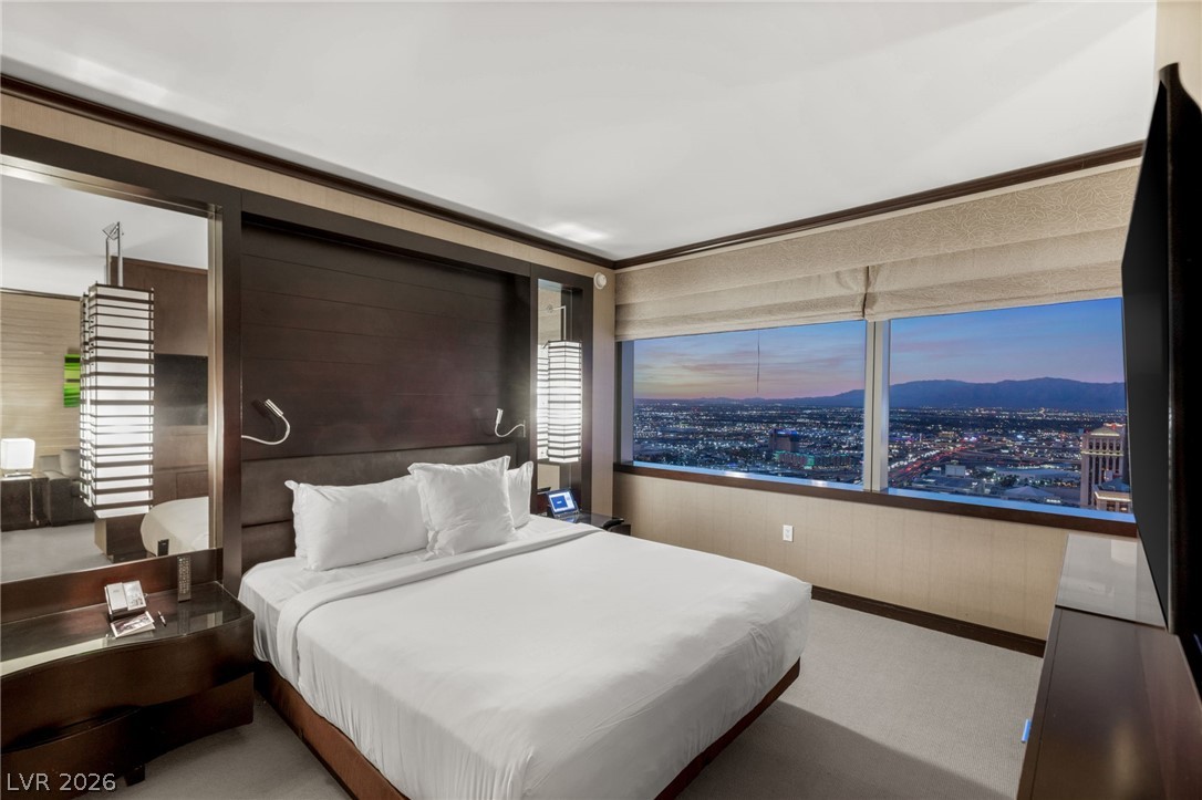 2600 West Harmon Avenue 50012