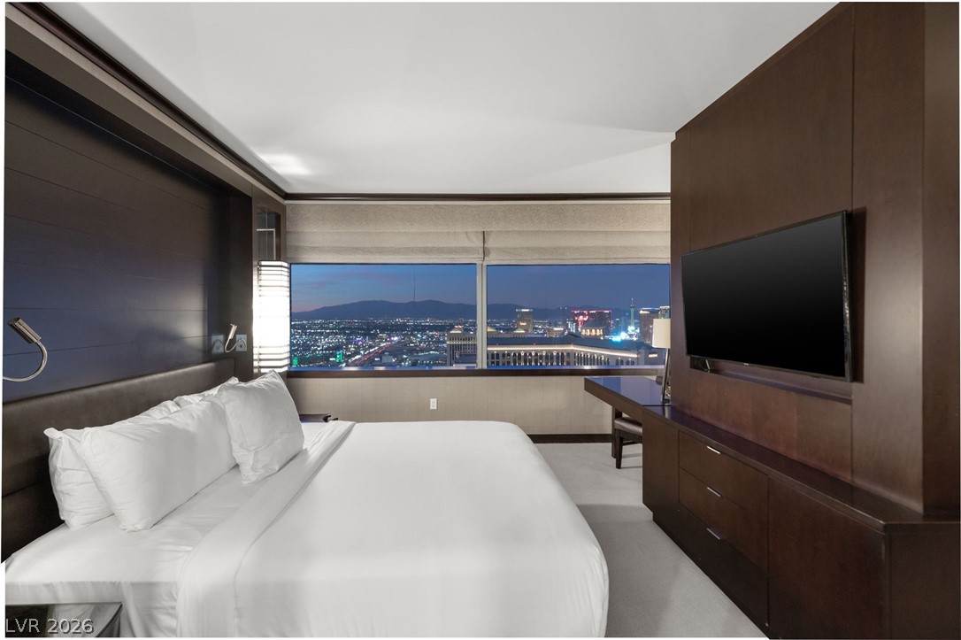 2600 West Harmon Avenue 50012