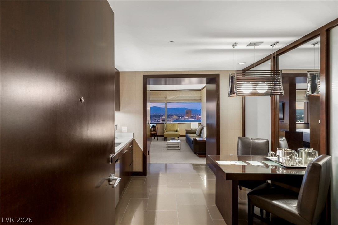 2600 West Harmon Avenue 50012