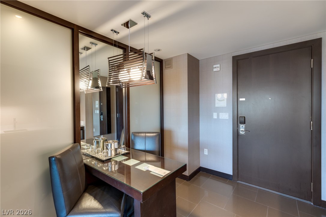 2600 West Harmon Avenue 50012