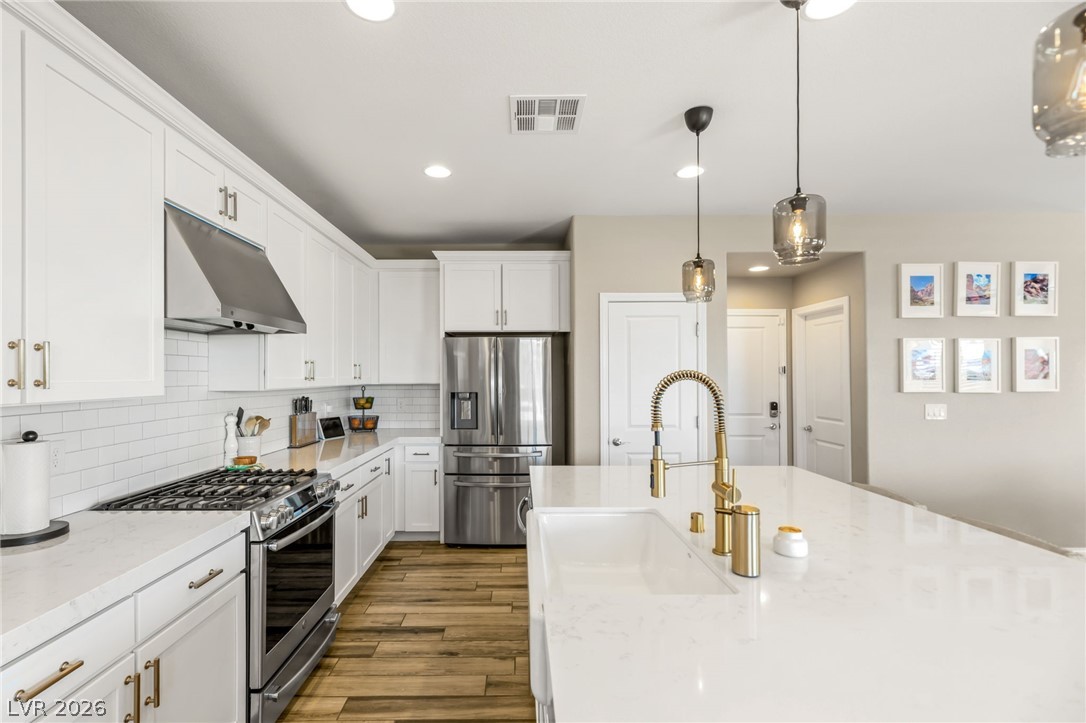 12477 Dolan Point Street