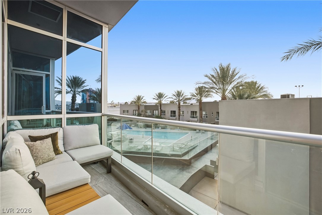 4575 Dean Martin Drive 307