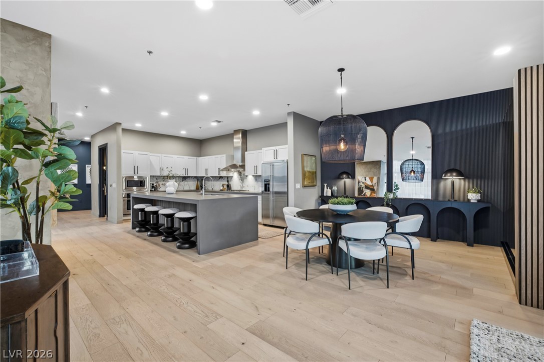 4575 Dean Martin Drive 307