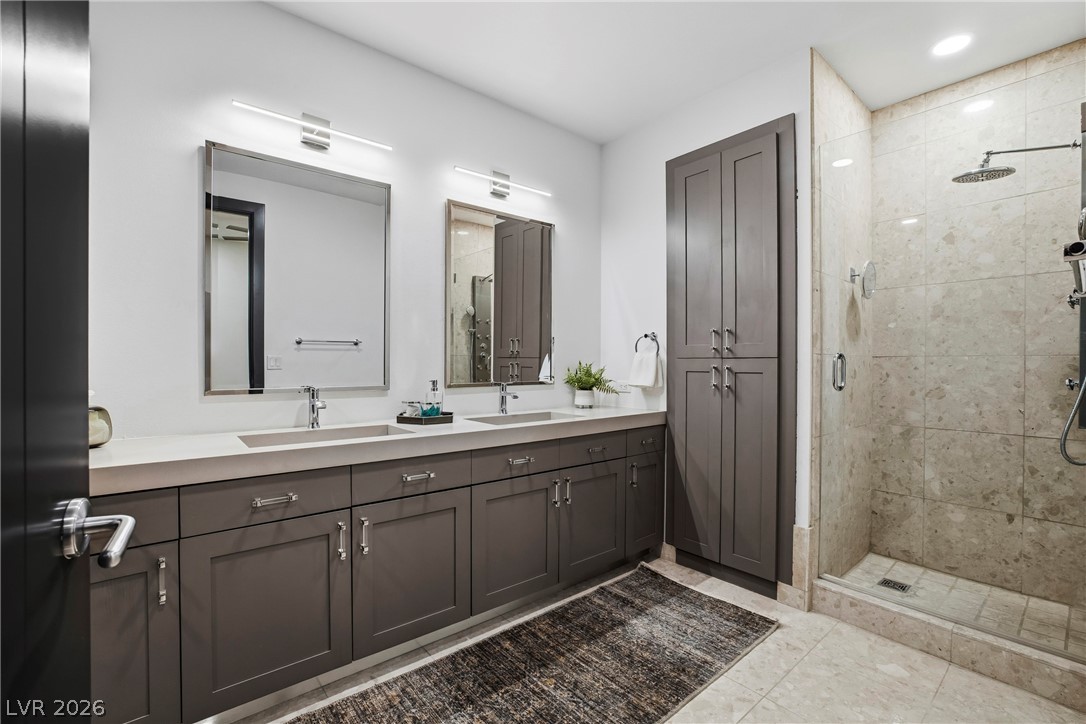 4575 Dean Martin Drive 307