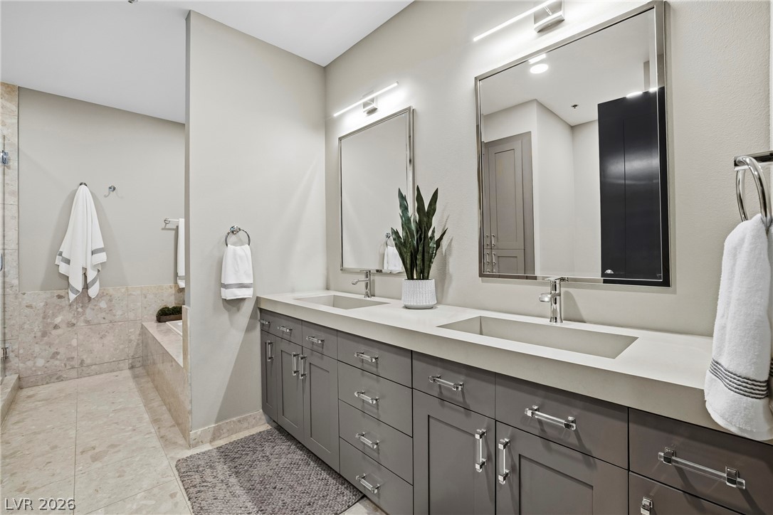 4575 Dean Martin Drive 307