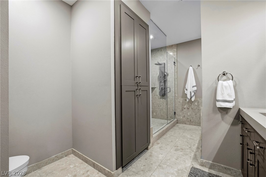 4575 Dean Martin Drive 307