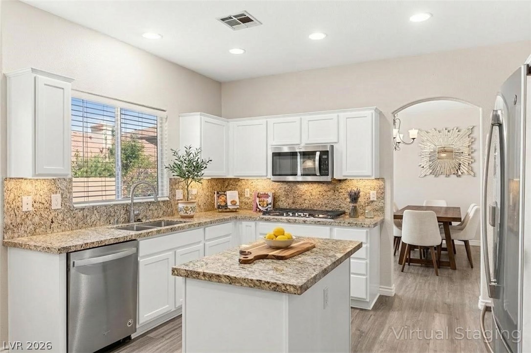 5832 Ivy Vine Court