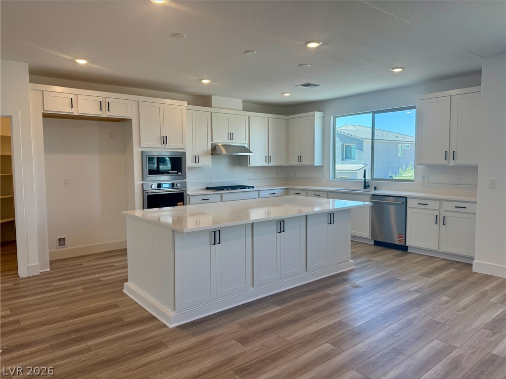 3579 Scrub Oak Avenue