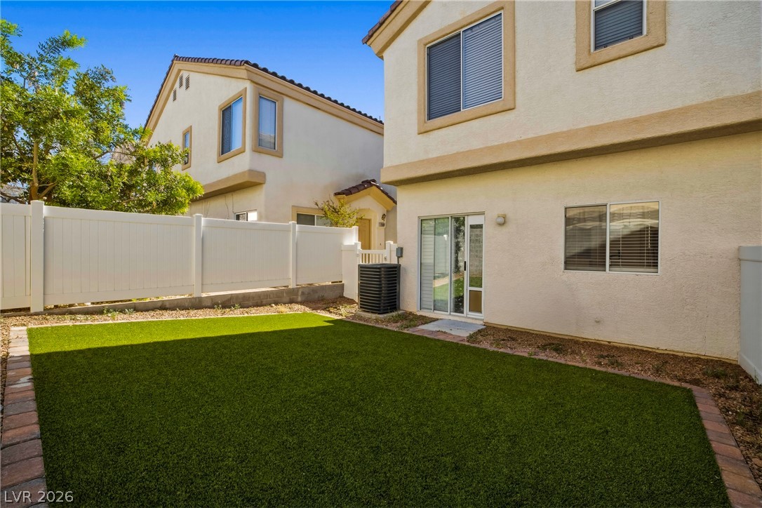 2582 Lazy Saddle Drive