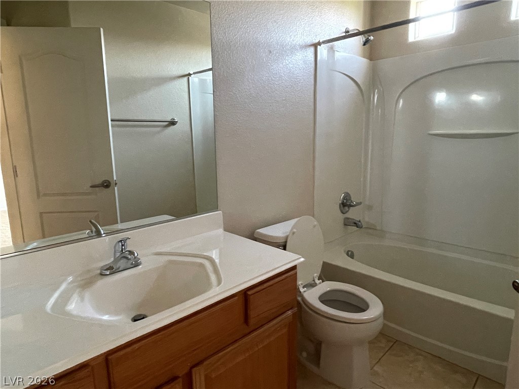 417 Colorful Rain Avenue