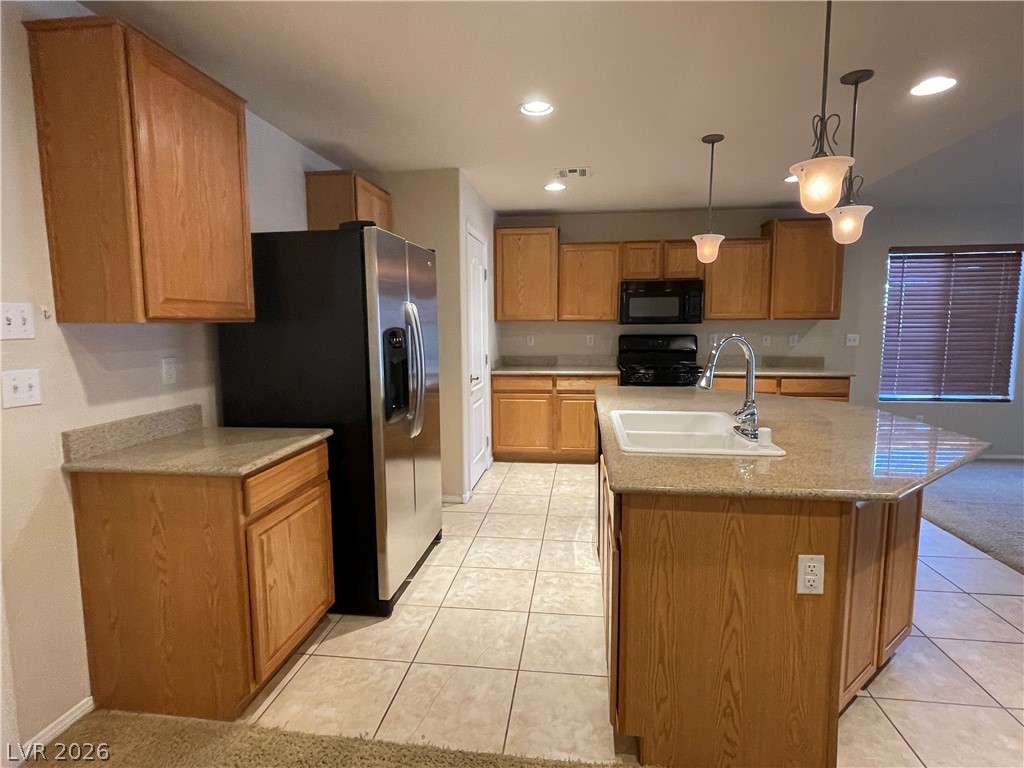 417 Colorful Rain Avenue