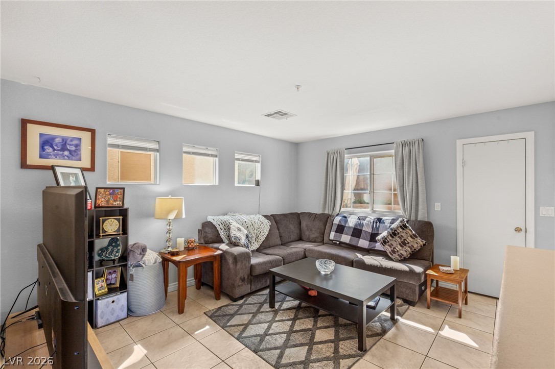 3217 Inlet Bay Avenue