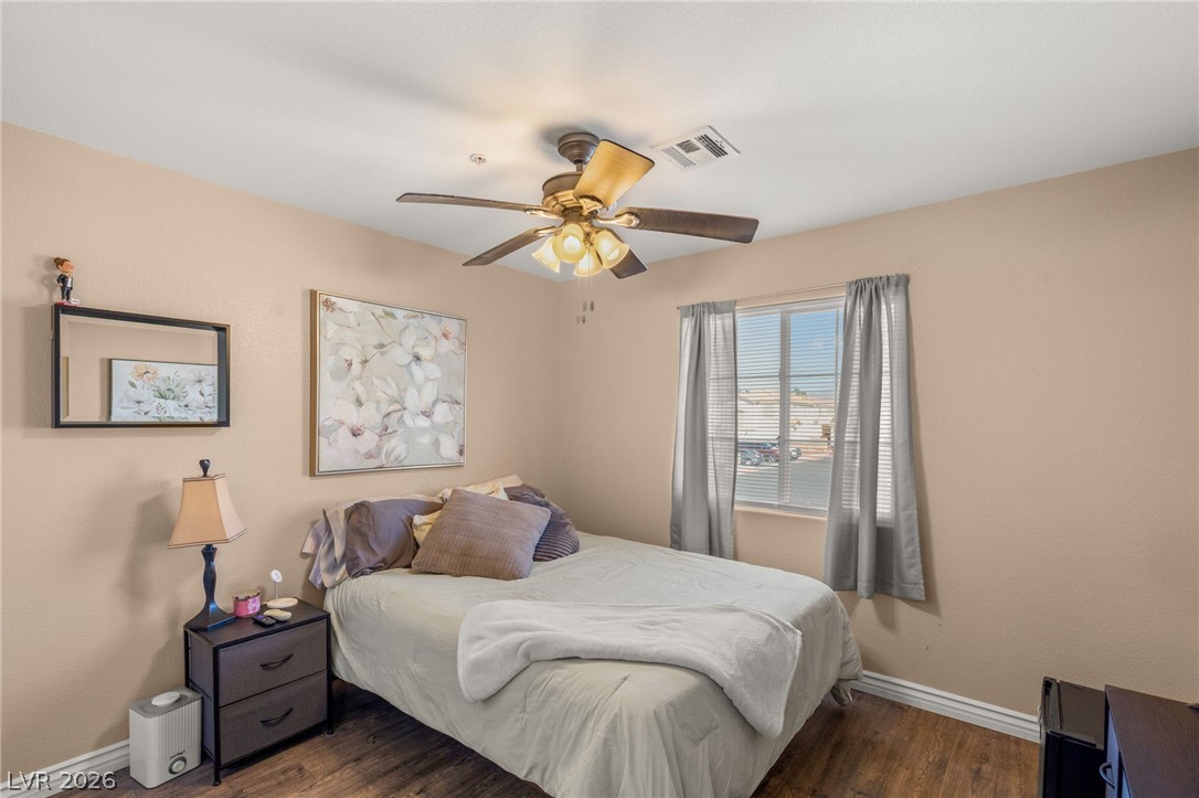 3217 Inlet Bay Avenue