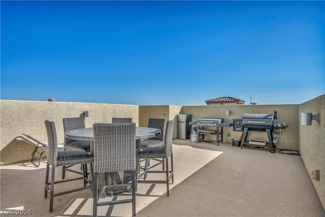 1525 Spiced Wine Avenue 24104
